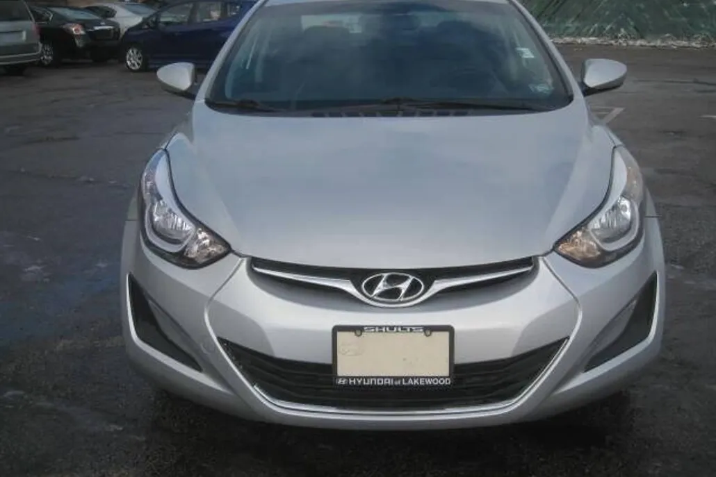 2016 Hyundai Elantra SE photo 1
