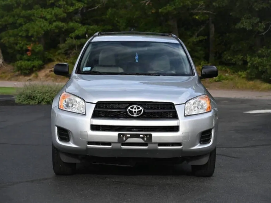 2011 Toyota RAV4 Base photo 1