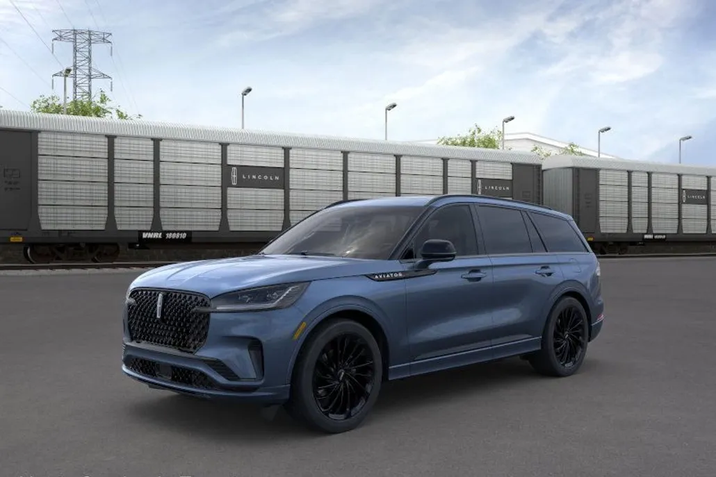 2025 Lincoln Aviator Reserve photo 1