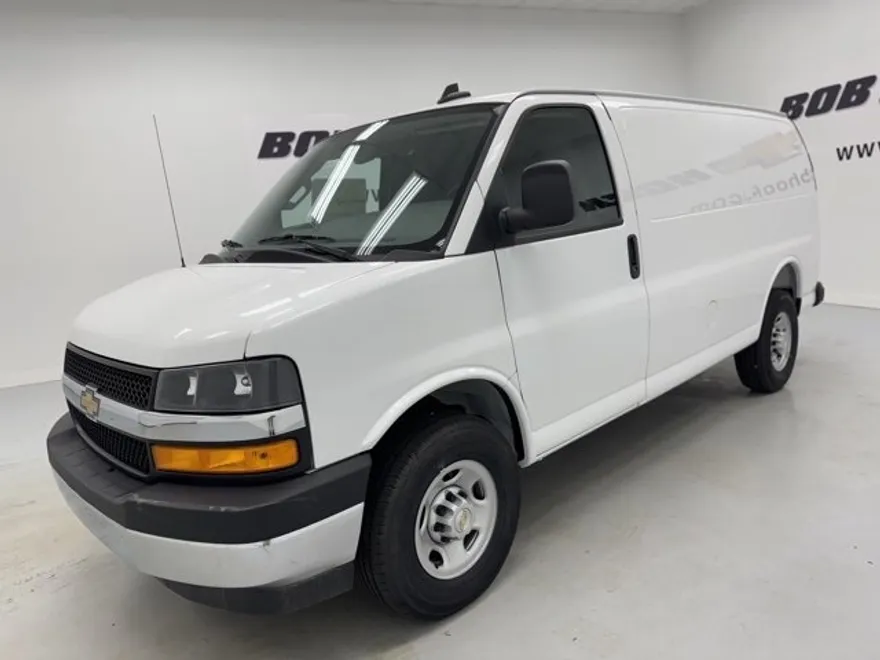 2025 Chevrolet Express Cargo 2500 Van photo 1