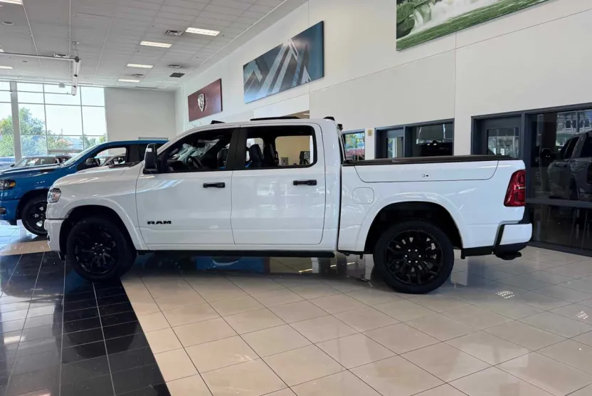 2025 Ram 1500 Limited photo 1