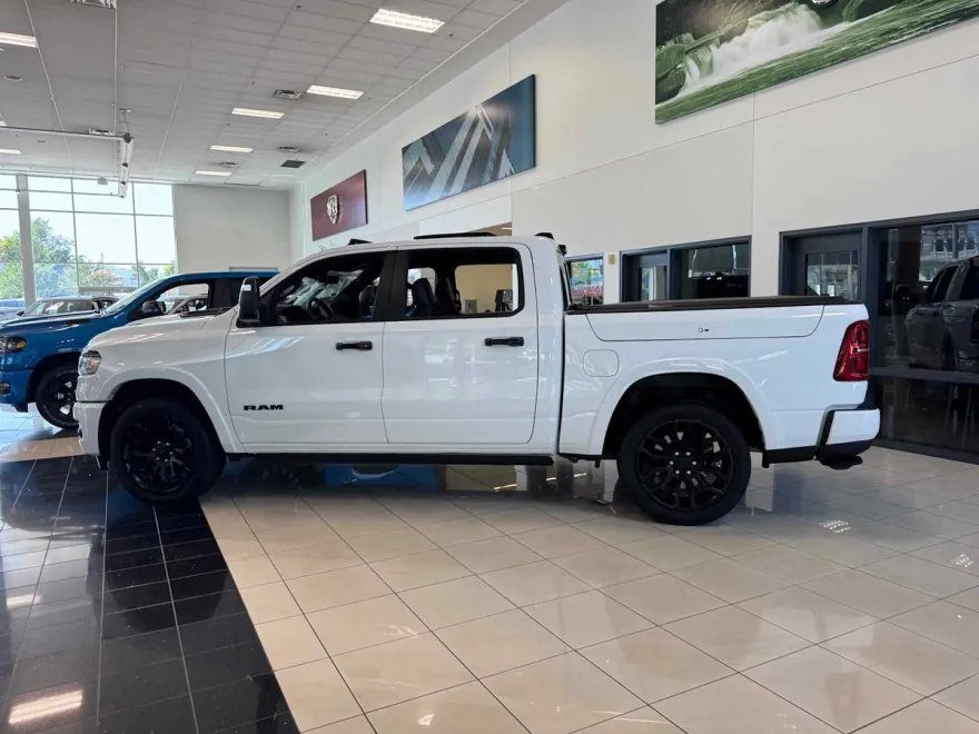2025 Ram 1500 Limited photo 1