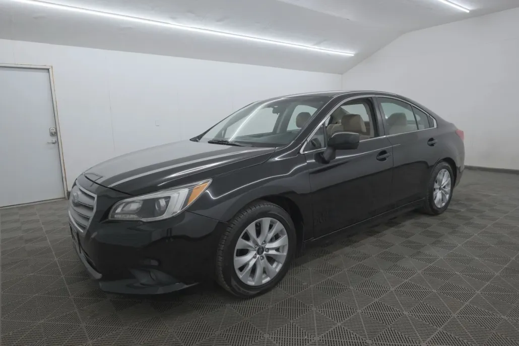 2016 Subaru Legacy 2.5i Premium photo 1
