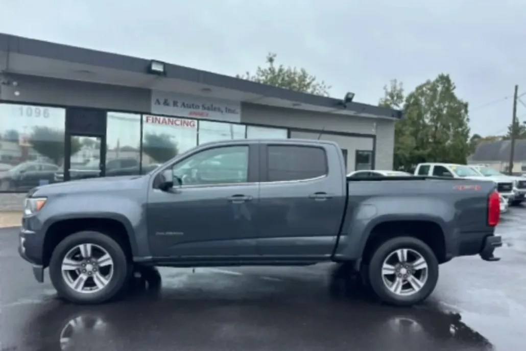 2016 Chevrolet Colorado LT photo 1