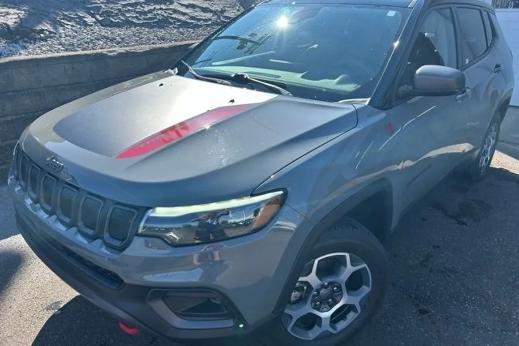 2022 Jeep Compass Trailhawk photo 1