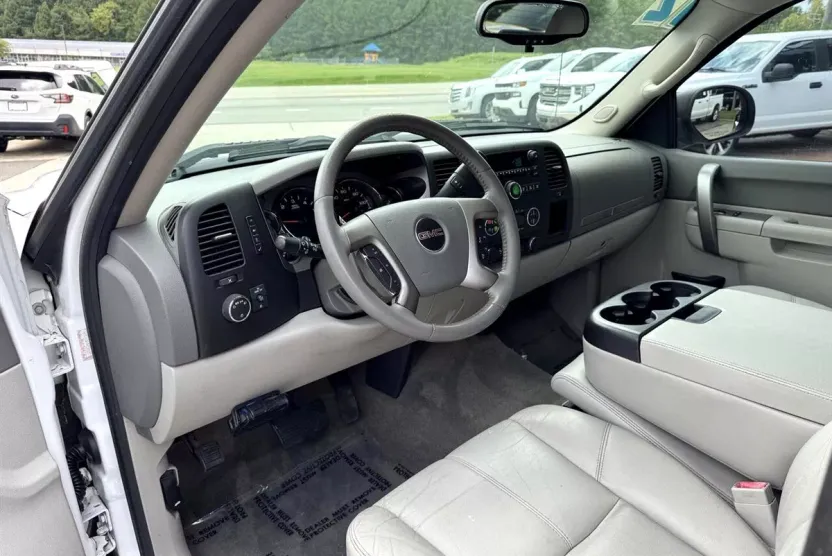 2012 Gmc Sierra 1500 SLE photo 1