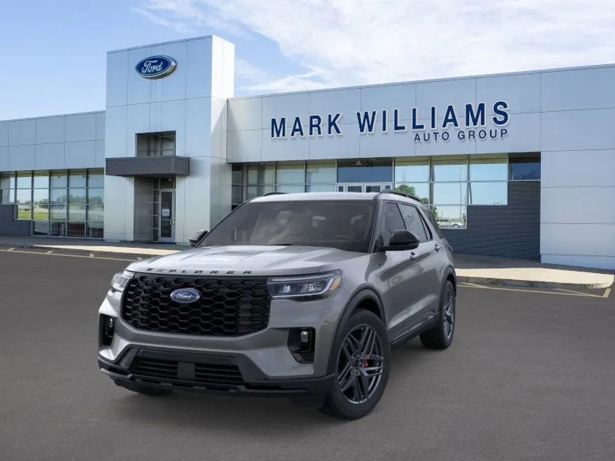 2025 Ford Explorer ST-Line photo 1