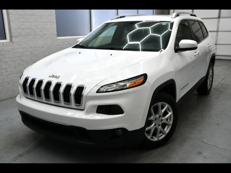 2018 Jeep Cherokee Latitude photo 1