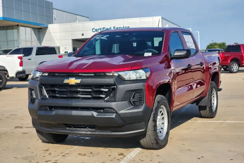 2026 Chevrolet Colorado Work Truck photo 1