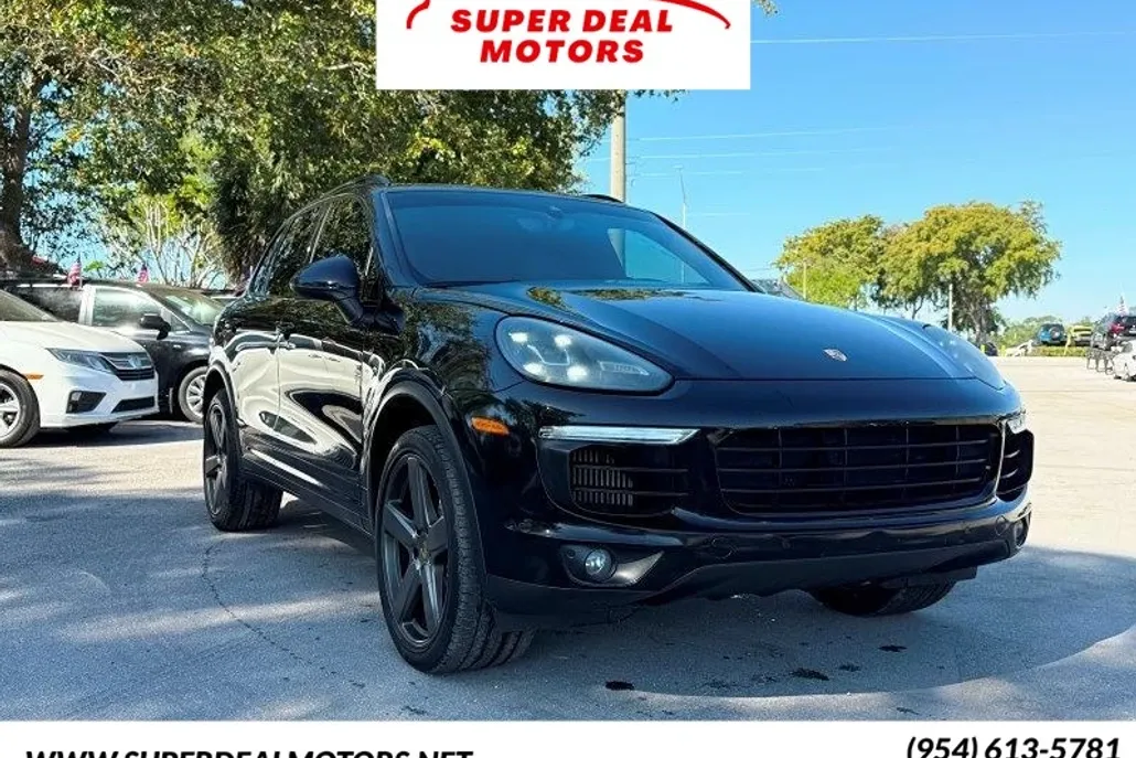 2018 Porsche Cayenne S photo 1