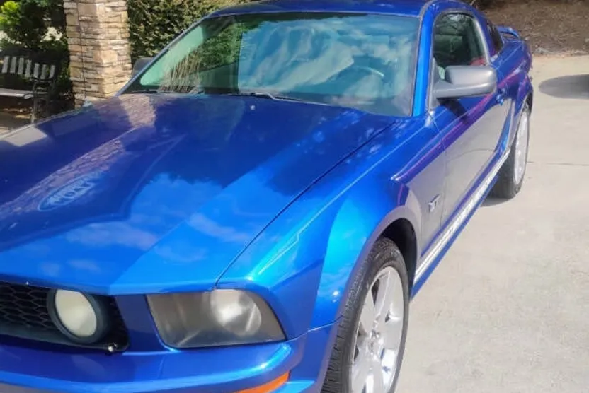 2006 Ford Mustang GT Premium photo 1
