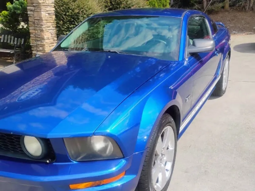 2006 Ford Mustang GT Premium photo 1