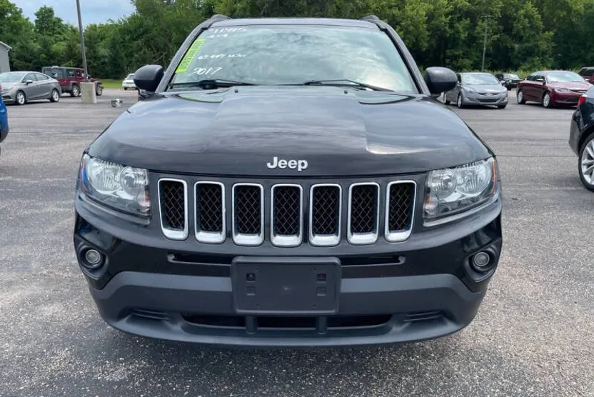 2017 Jeep Compass Sport photo 1