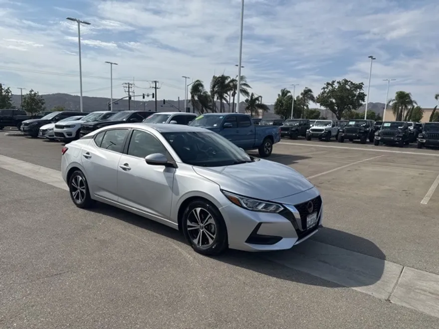 2023 Nissan Sentra SV photo 1