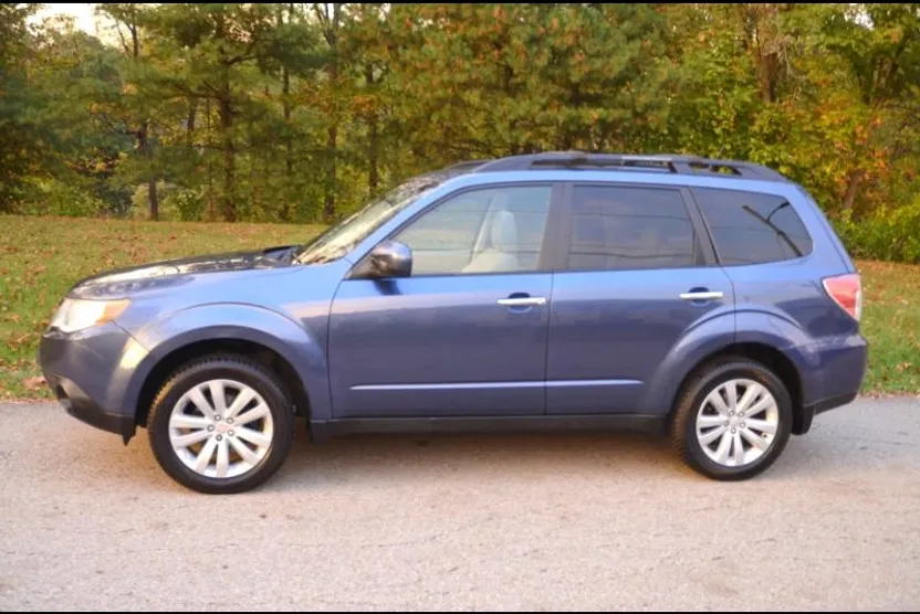 2013 Subaru Forester 2.5X Premium photo 1