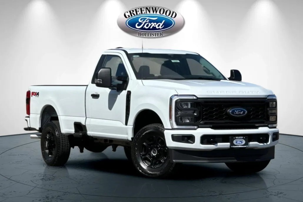 2025 Ford F-350 photo 1