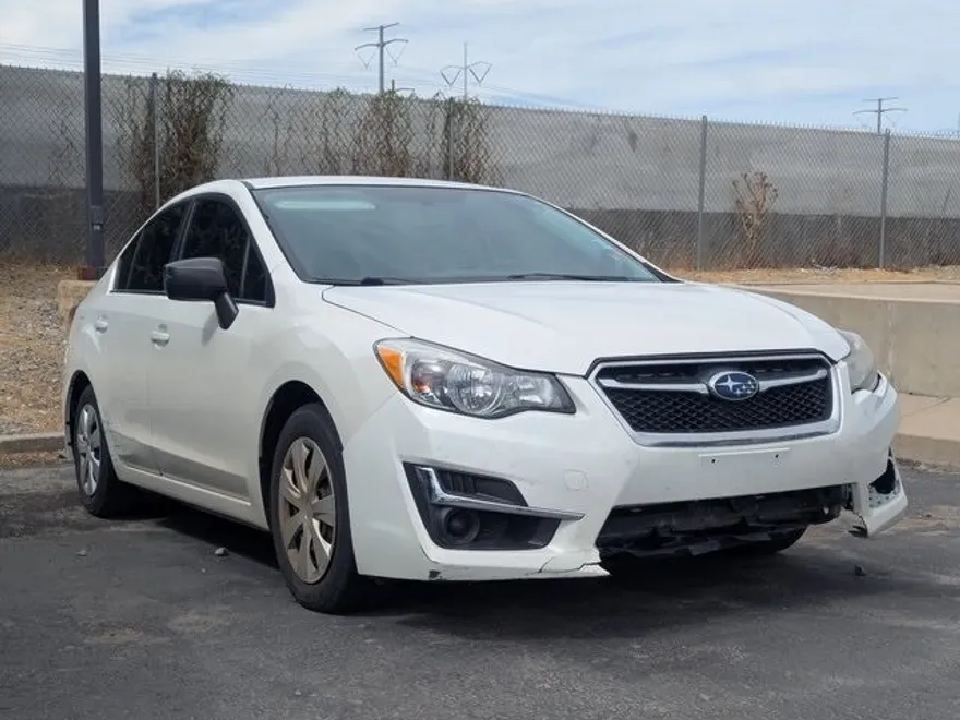 2015 Subaru Impreza 2.0i photo 1