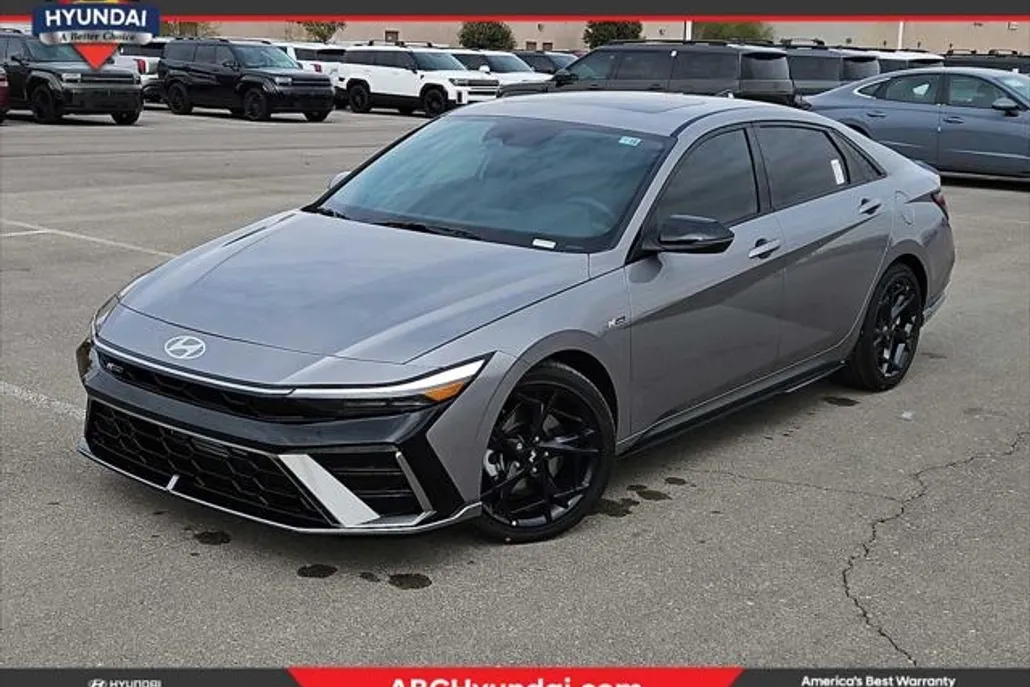 2025 Hyundai Elantra N Line photo 1
