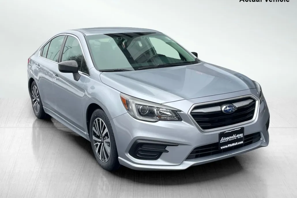 2019 Subaru Legacy 2.5i photo 1