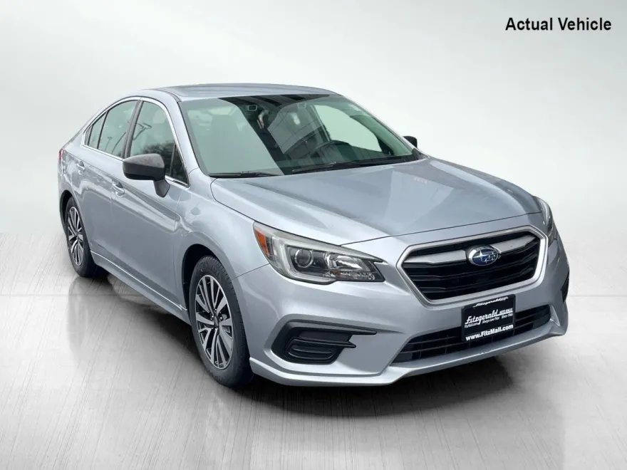 2019 Subaru Legacy 2.5i photo 1