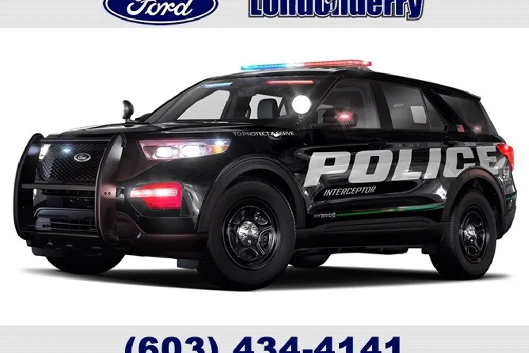 2022 Ford Explorer photo 1