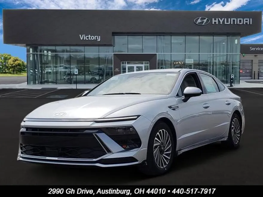 2025 Hyundai Sonata Hybrid SEL photo 1