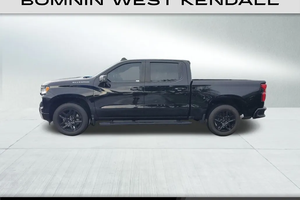 2023 Chevrolet Silverado 1500 RST photo 1