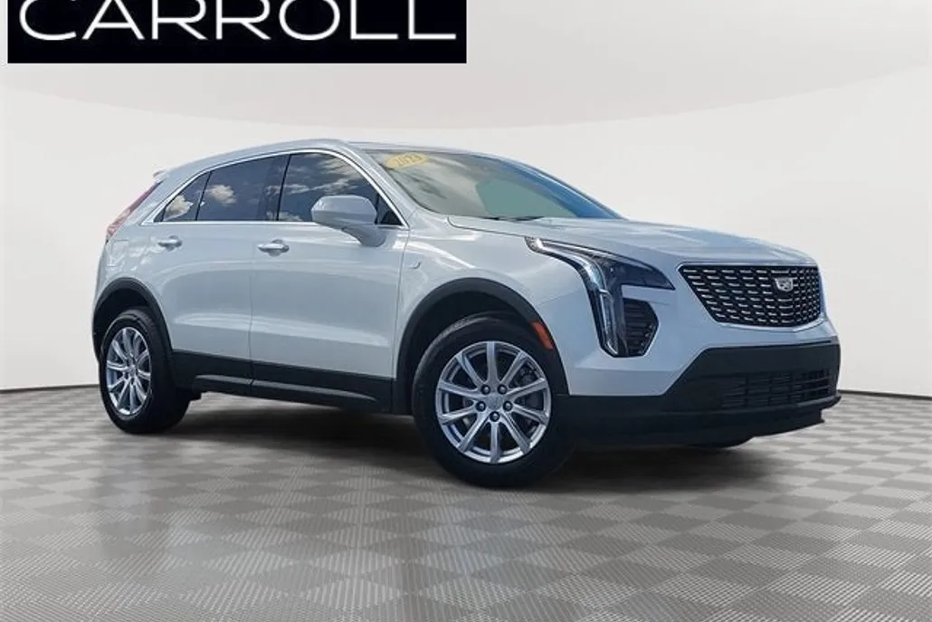 2023 Cadillac XT4 Luxury photo 1