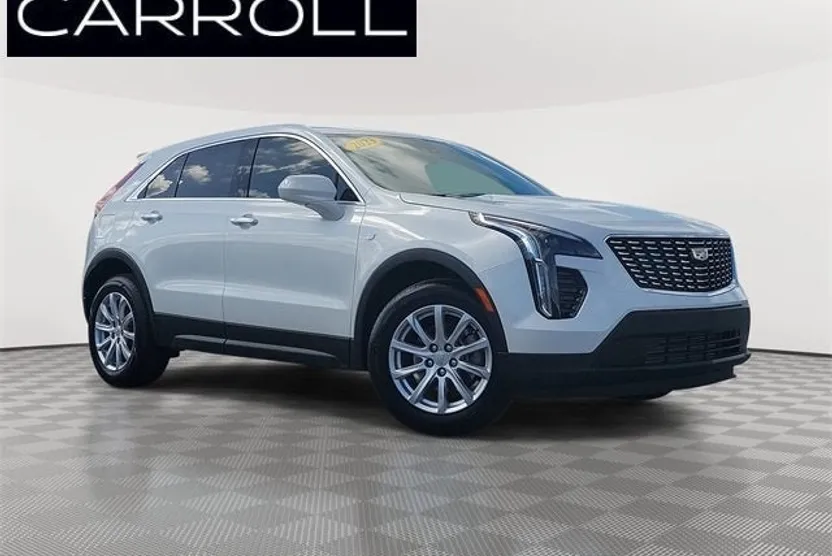 2023 Cadillac XT4 Luxury photo 1