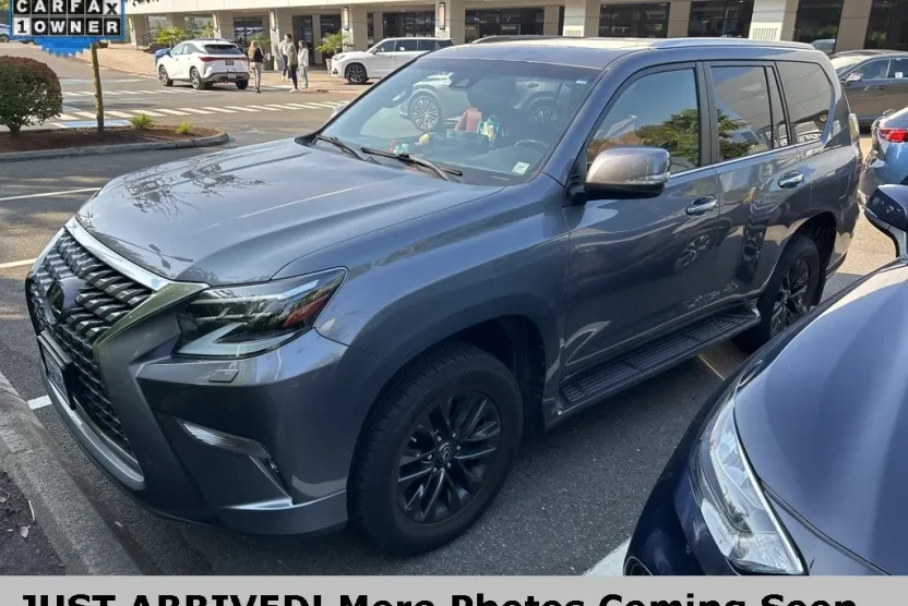 2022 Lexus GX Premium photo 1