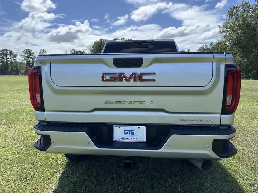 2022 Gmc Sierra HD Denali photo 1