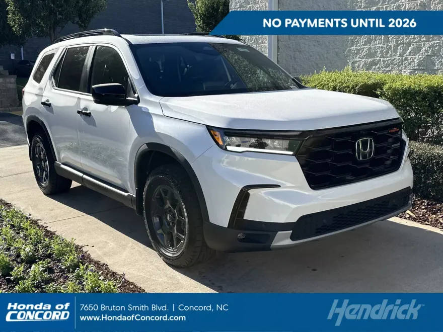 2025 Honda Pilot TrailSport photo 1