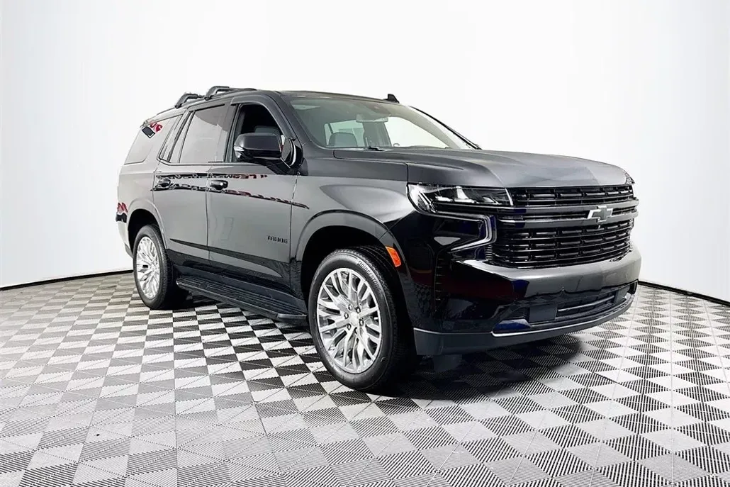 2023 Chevrolet Tahoe RST photo 1