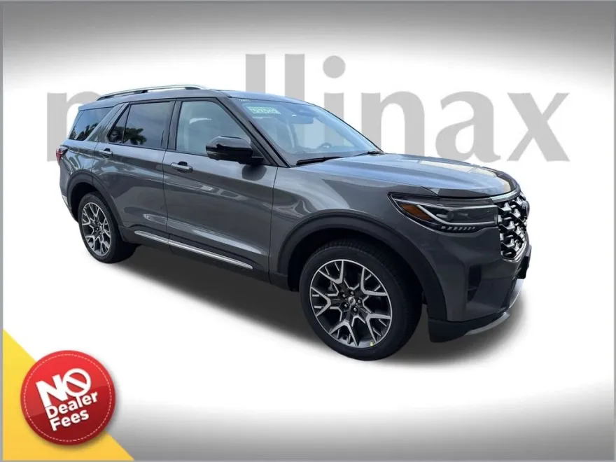 2025 Ford Explorer Platinum photo 1