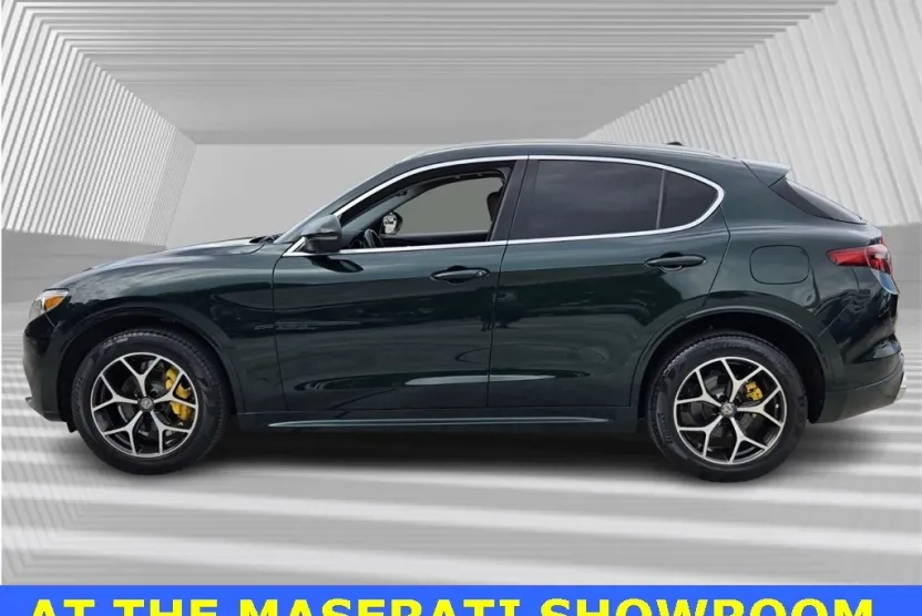 2021 Alfa Romeo Stelvio Ti photo 1