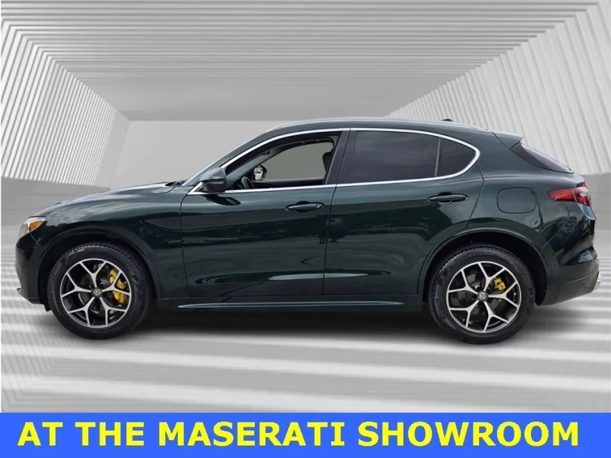 2021 Alfa Romeo Stelvio Ti photo 1