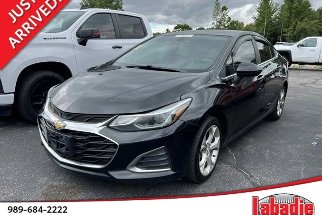 2016 Chevrolet Cruze photo 1