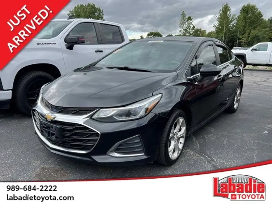 2016 Chevrolet Cruze photo 1