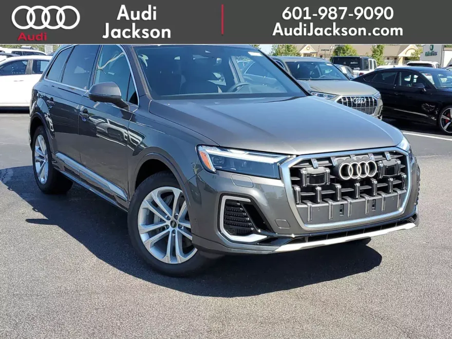 2025 Audi Q7 Premium 55 photo 1
