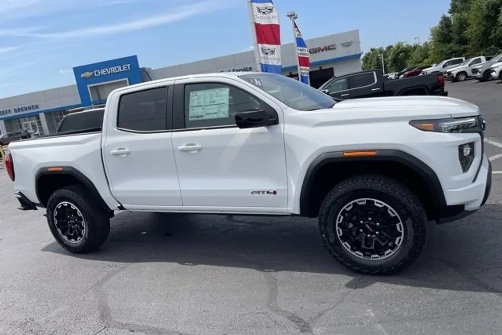 2026 Gmc Canyon AT4 photo 1
