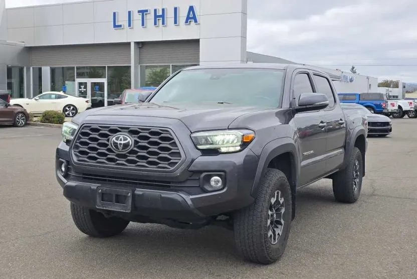 2022 Toyota Tacoma TRD Double Cab photo 1