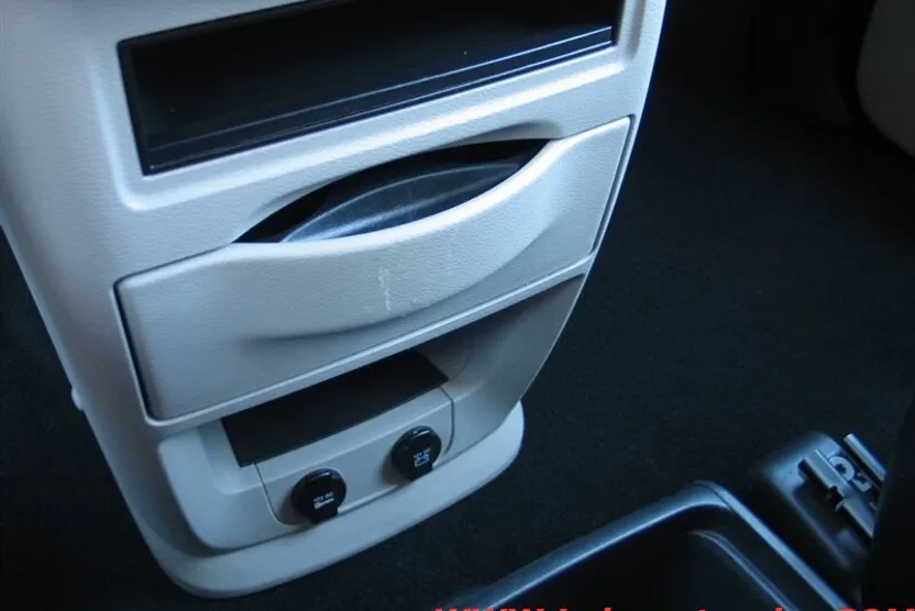2017 Dodge Grand Caravan SE SXT Express photo 1