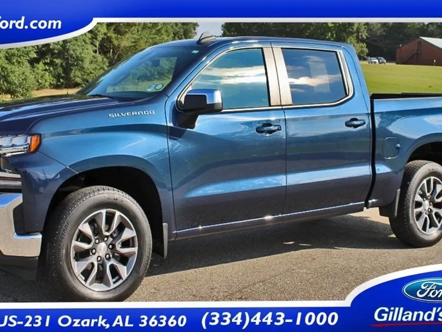 2022 Chevrolet Silverado 1500 LT photo 1