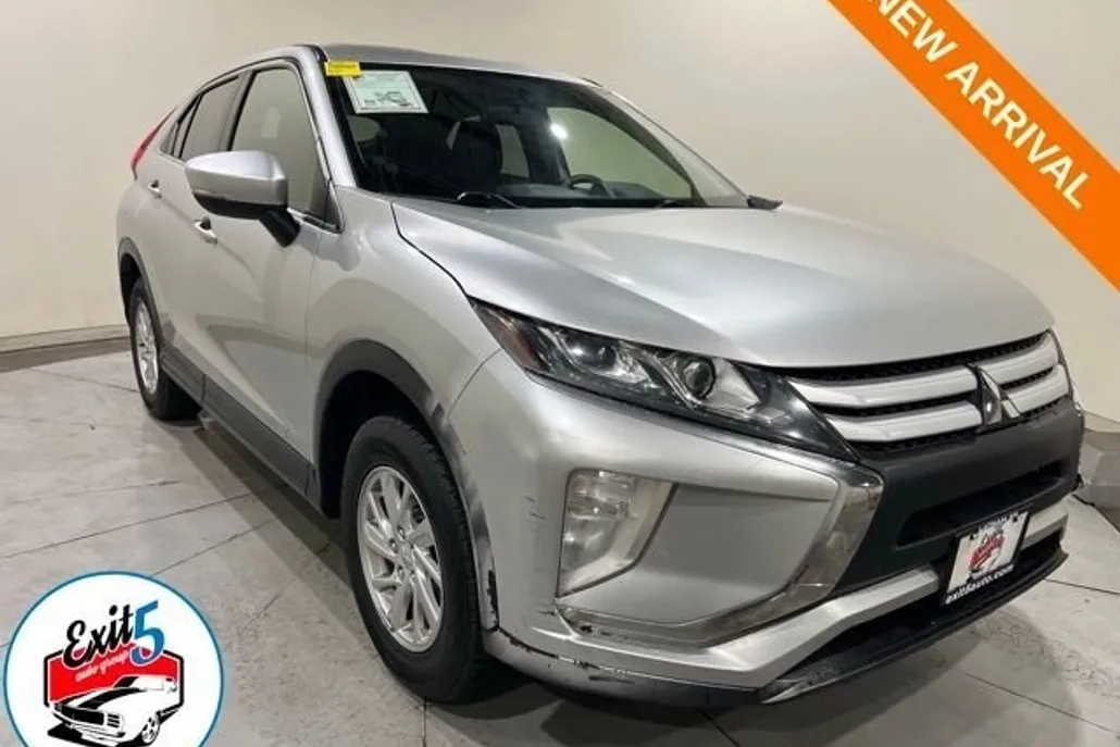 2019 Mitsubishi Eclipse Cross ES photo 1