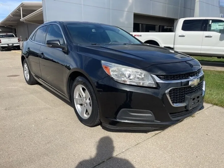 2014 Chevrolet Malibu 1LT photo 1
