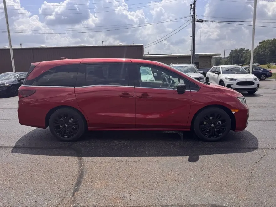 2025 Honda Odyssey photo 1