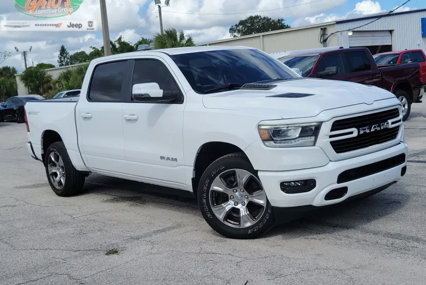 2023 Ram 1500 Laramie photo 1