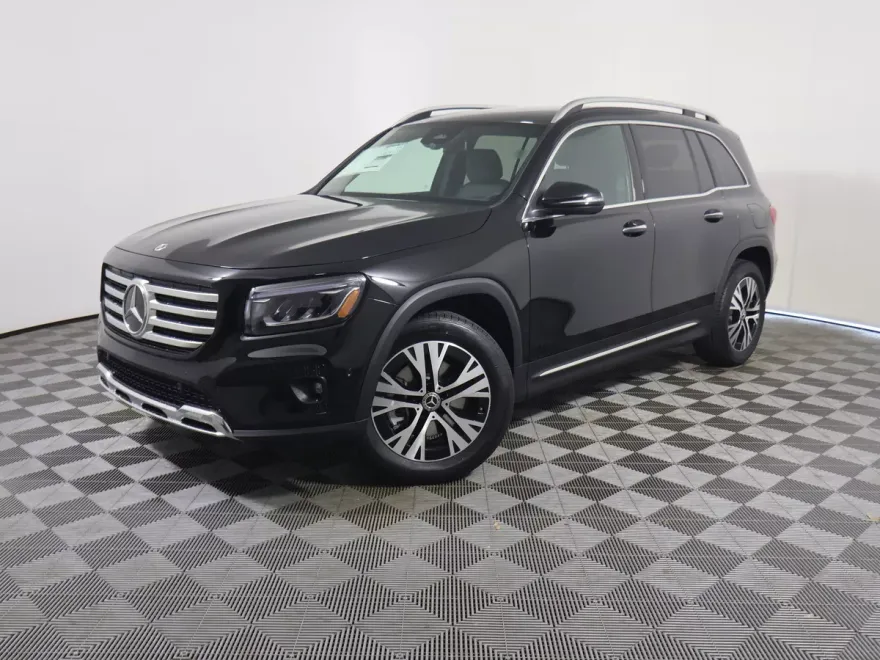 2025 Mercedes Benz GLB 250 photo 1