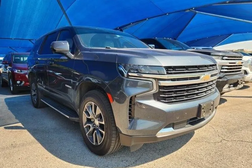 2021 Chevrolet Tahoe LT photo 1