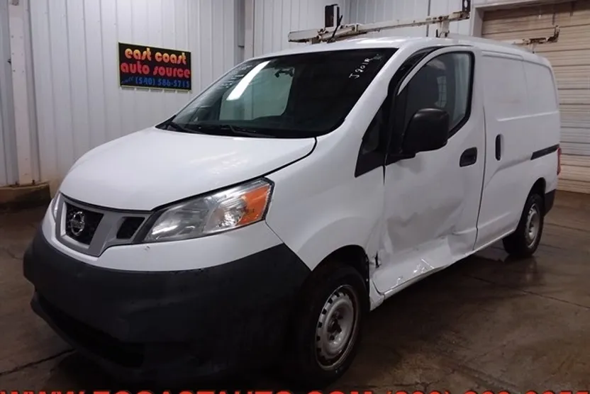 2016 Nissan NV200 S photo 1